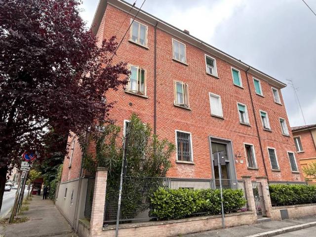 Appartamento in vendita a Bologna BO