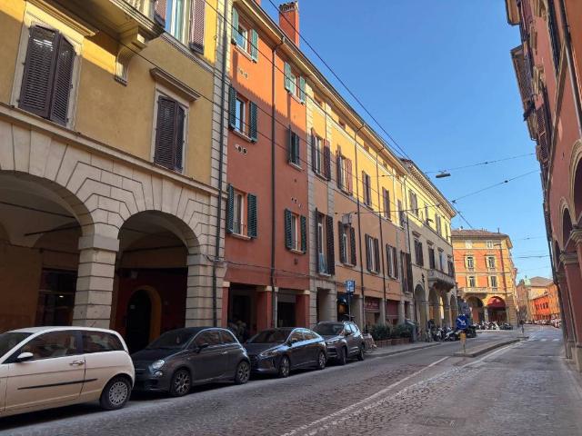 Appartamento in vendita a Bologna BO