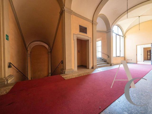 Appartamento in vendita a Bologna BO