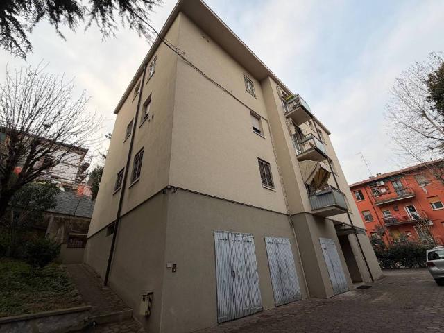 Appartamento in vendita a Bologna BO