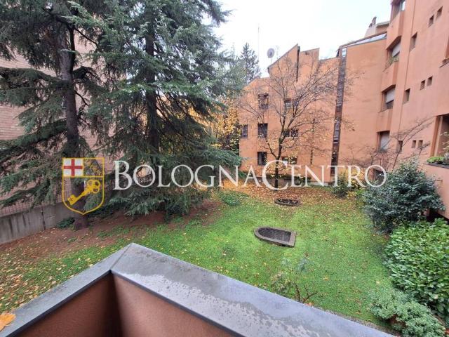 Appartamento in vendita a Bologna BO