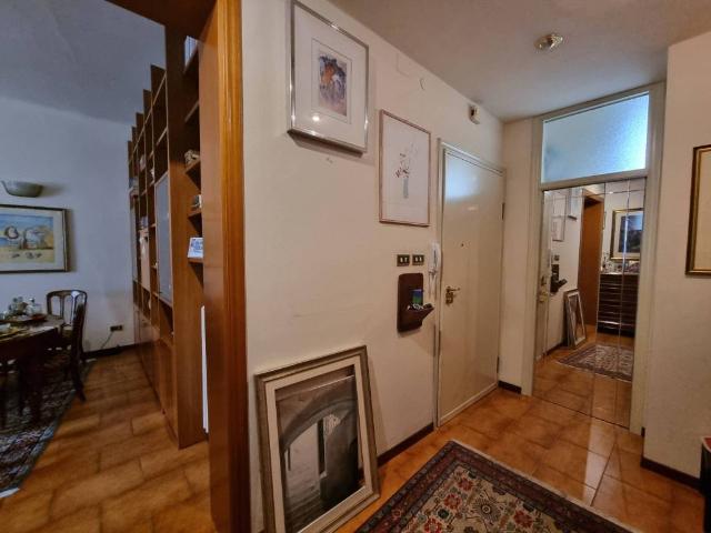 Appartamento in vendita a Bologna BO