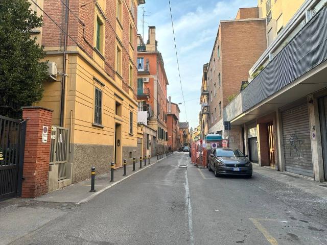 Appartamento in vendita a Bologna BO