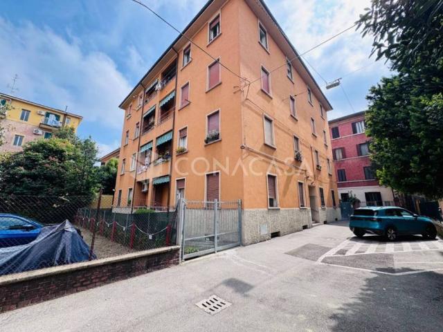 Appartamento in vendita a Bologna BO