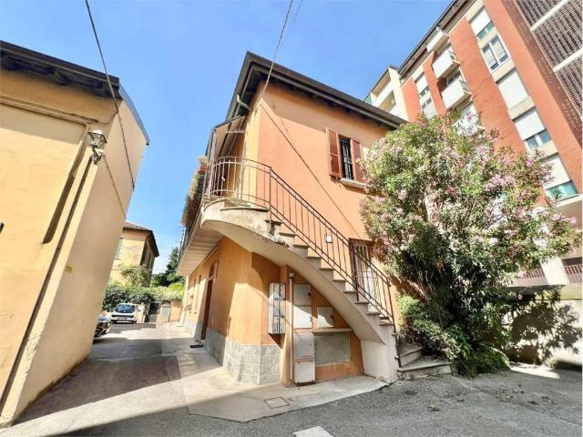 Appartamento in vendita a Bologna BO