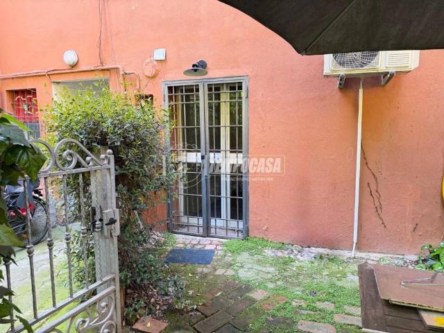 Appartamento in vendita a Bologna BO