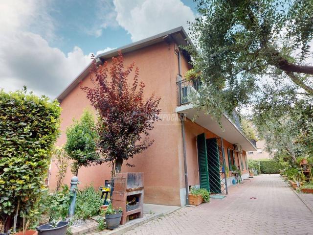 Appartamento in vendita a Bologna BO