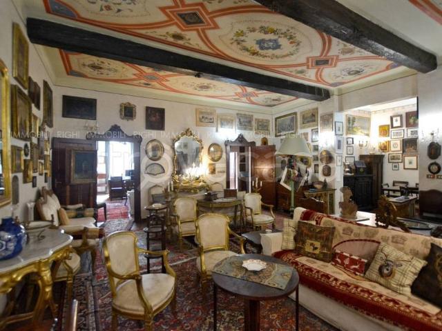 Appartamento in vendita a Bologna, Santo Stefano