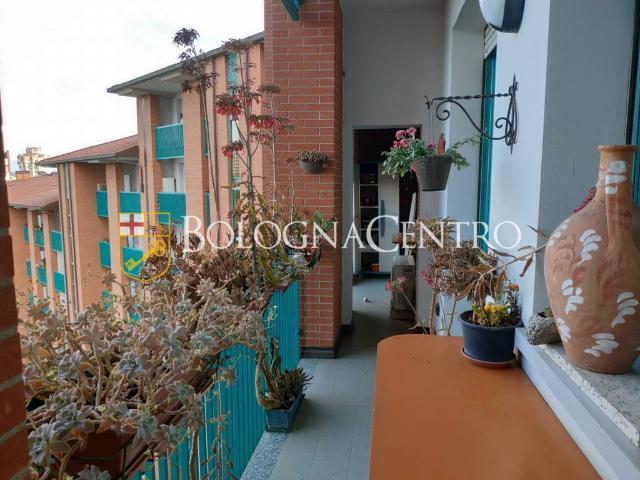 Appartamento in vendita a Bologna via Athos Bellettini, San Donato
