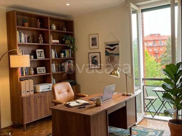 Appartamento in vendita a Bologna via amendola ad.Ze, Marconi