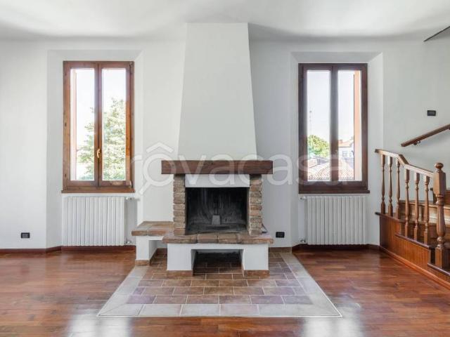 Appartamento in vendita a Bologna via delle Tofane, Costa
