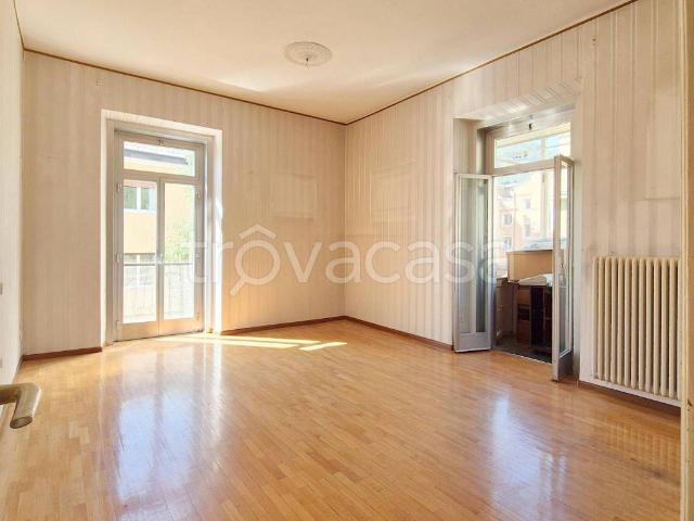 Appartamento in vendita a Bolzano piazza della Vittoria, Gries San Quirino