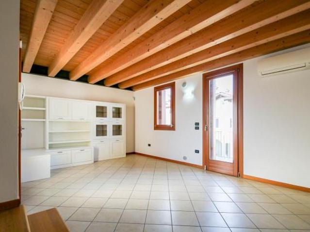 Appartamento in vendita a Bolzano Vicentino