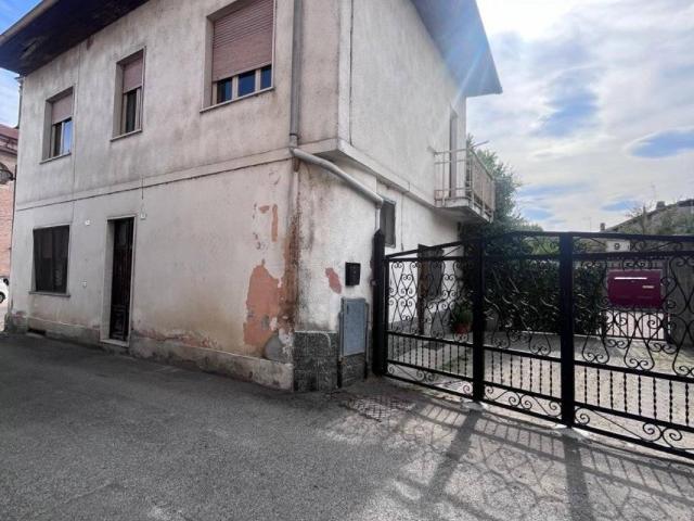 Casa indipendente in vendita a Bosconero TO