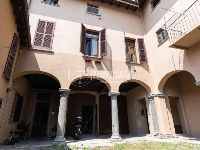 Appartamento in vendita a Bosisio Parini LC