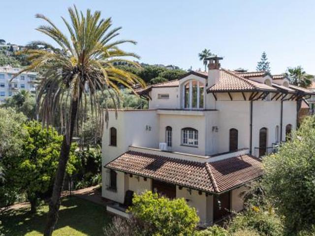 Villa in vendita a Bordighera