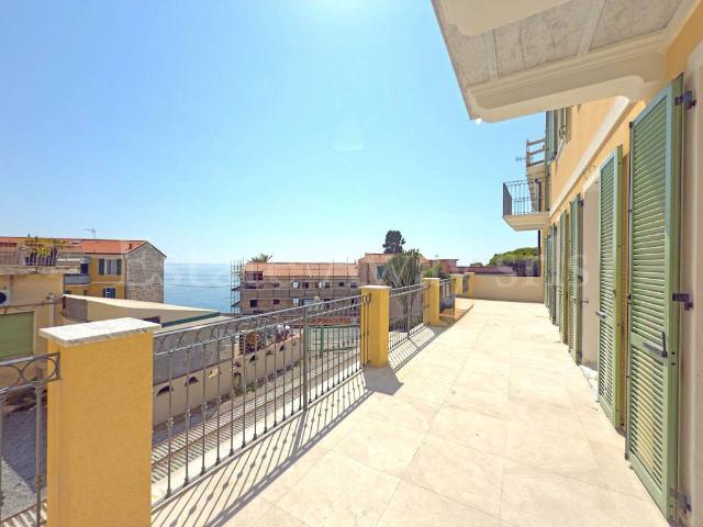 Appartamento in vendita a Bordighera
