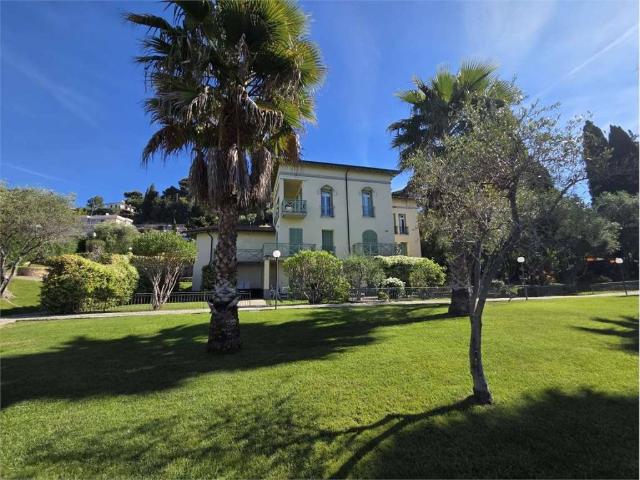 Appartamento in vendita a Bordighera IM