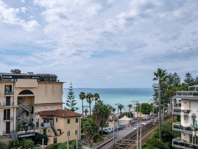 Appartamento in vendita a Bordighera IM