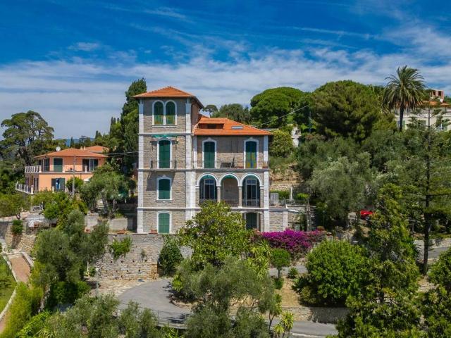Appartamento in vendita a Bordighera IM