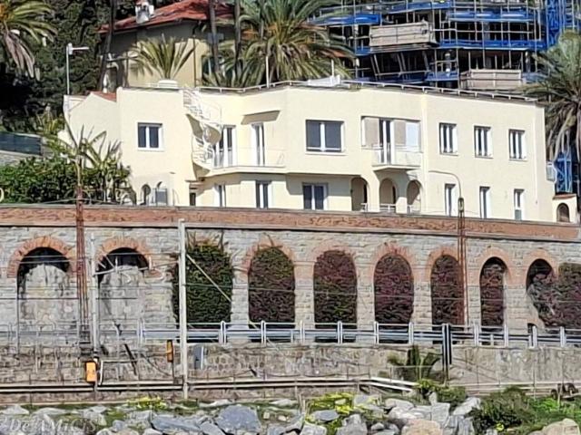 Appartamento in vendita a Bordighera IM