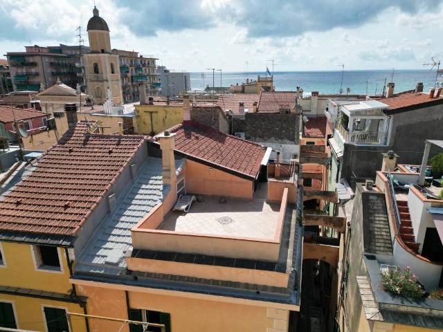 Appartamento in vendita a Borghetto Santo Spirito SV