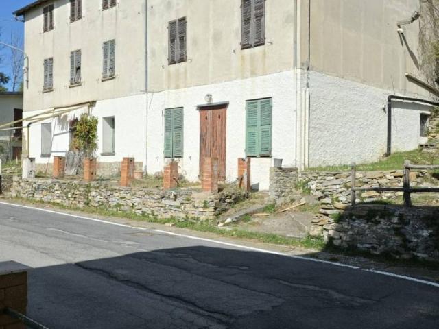 Appartamento in vendita a Borgomaro IM