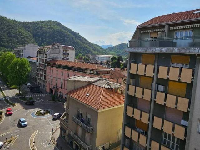 Appartamento in vendita a Borgosesia VC