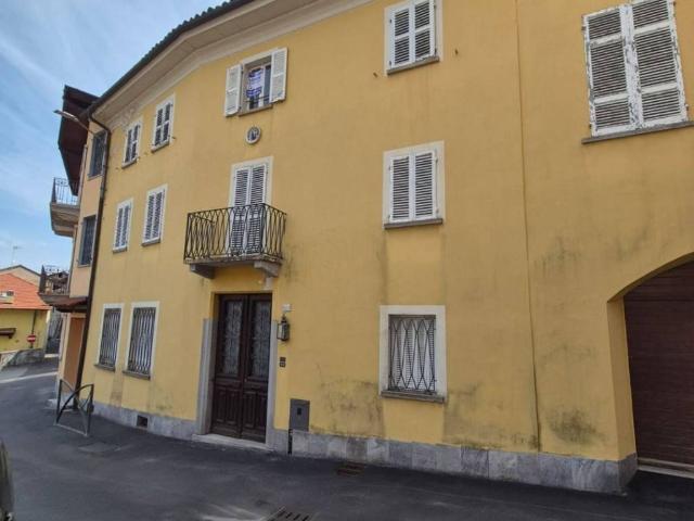 Appartamento in vendita a Borgosesia VC
