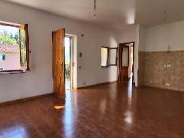 Appartamento in vendita a Borzonasca GE