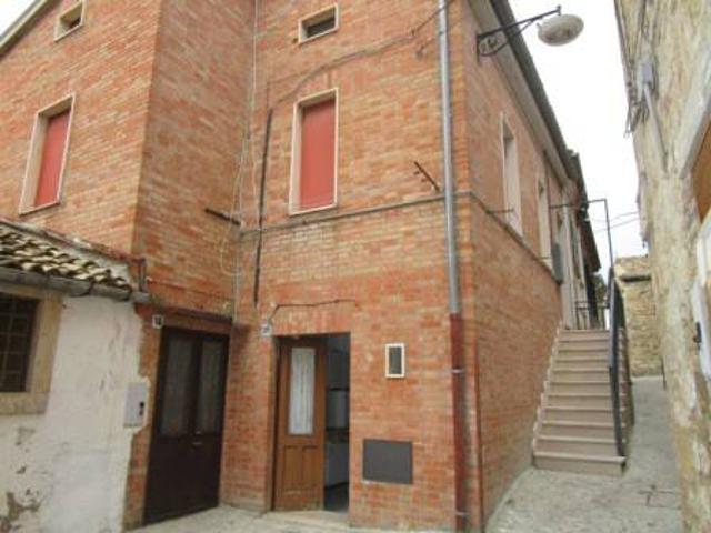Appartamento in vendita a Bovino FG
