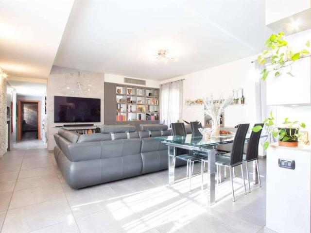 Appartamento in vendita a Bovisio Masciago MB