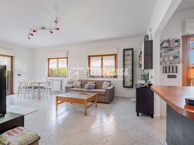 Appartamento in vendita a Bracciano RM
