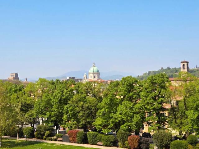 Appartamento in vendita a Brescia