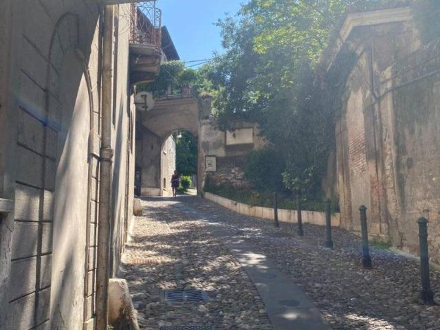 Appartamento in vendita a Brescia BS