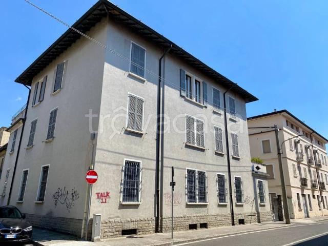 Appartamento in vendita a Brescia via del Sebino, Porta Milano