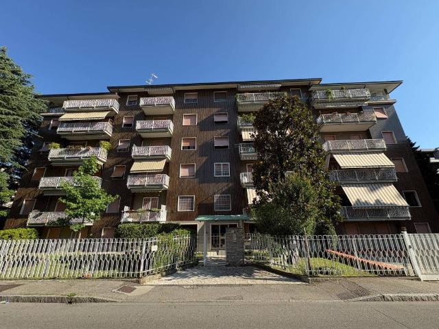 Appartamento in vendita a Bresso MI