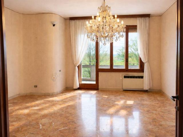 Appartamento in vendita a Bresso MI