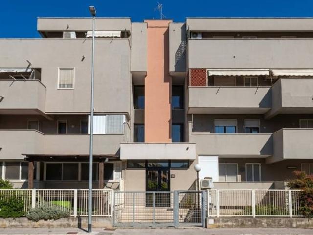 Appartamento in vendita a Brindisi via Centauro, 15, Casale Materdomini