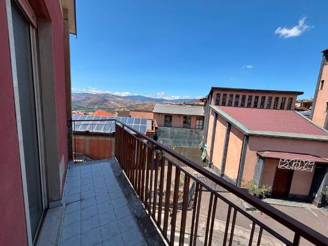 Appartamento in vendita a Bronte CT