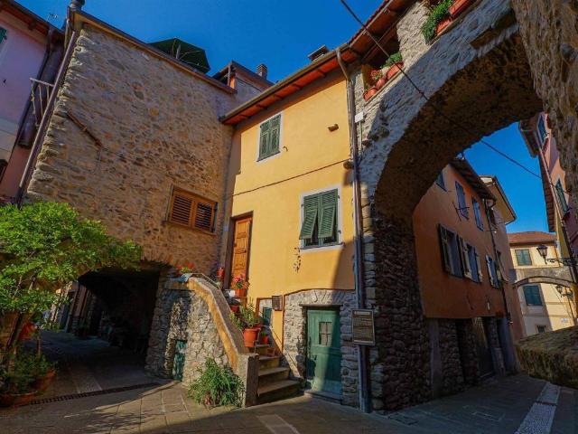 Appartamento in vendita a Brugnato SP