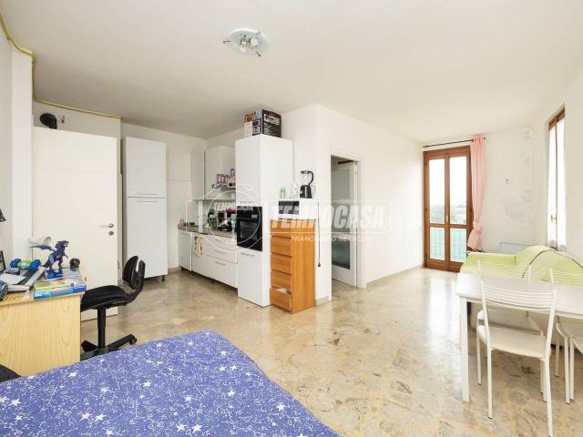 Appartamento in vendita a Brusaporto