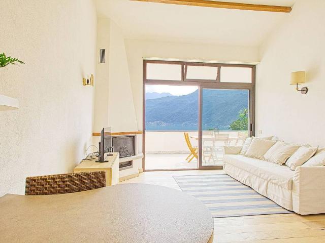 Appartamento in vendita a Cuasso al Monte VA