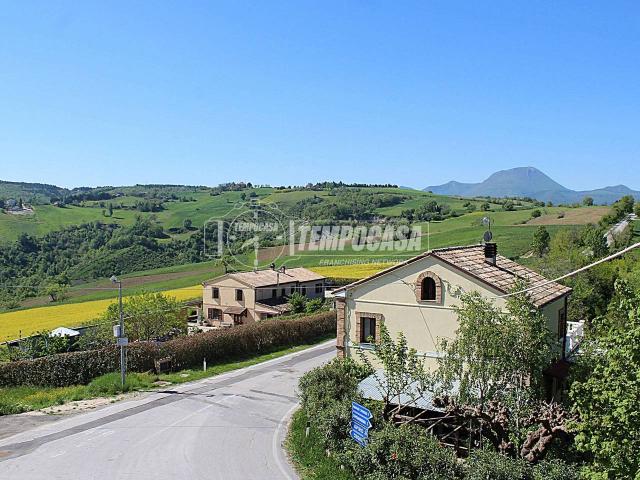 Appartamento in vendita a Cupramontana