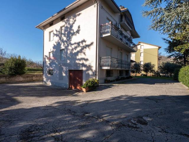 Appartamento in vendita a Cupramontana AN