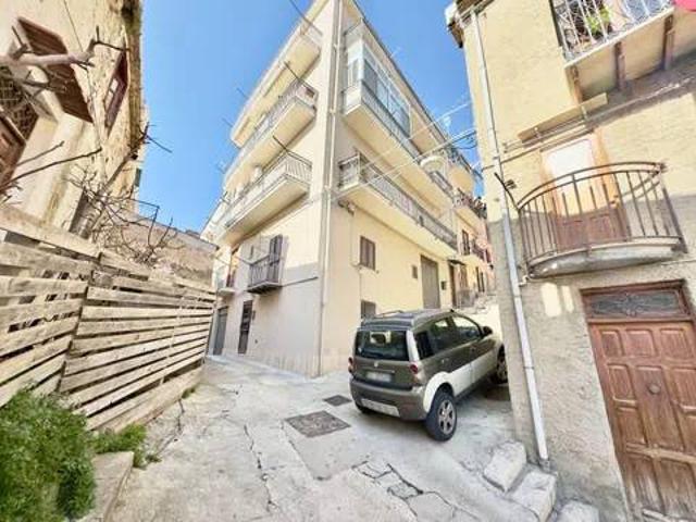 Appartamento in vendita a Caccamo PA