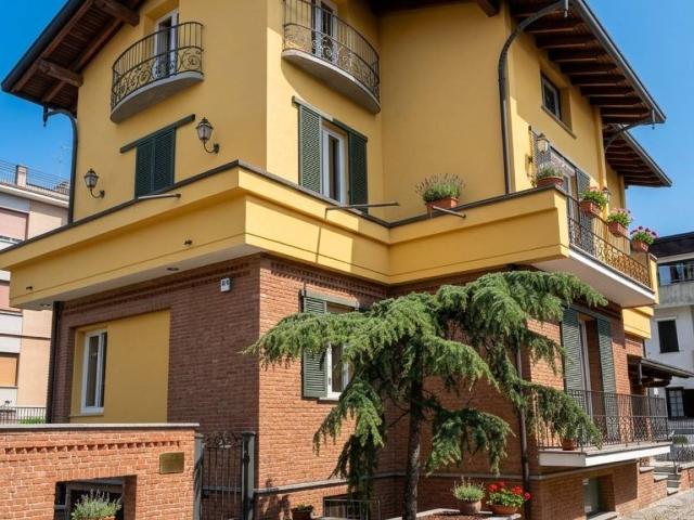 Appartamento in vendita a Cabiate CO