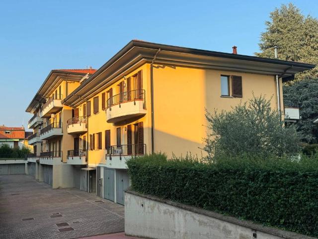 Appartamento in vendita a Cabiate CO