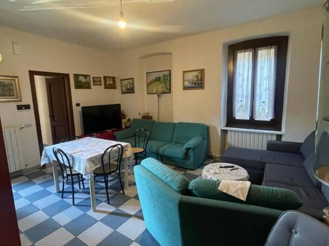 Appartamento in vendita a Cabiate CO