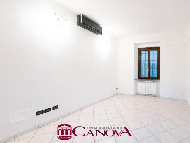 Appartamento in vendita a Cabiate CO